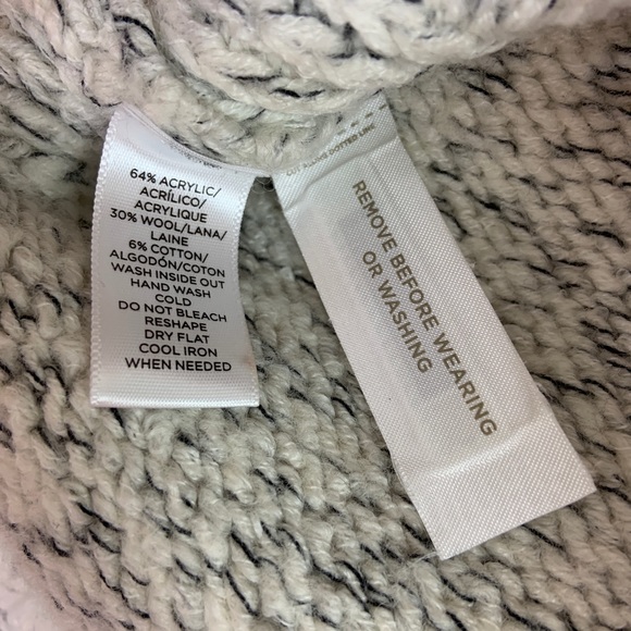 LOFT Beaded Snowflake Sweater Size XL - Picture 6 of 8